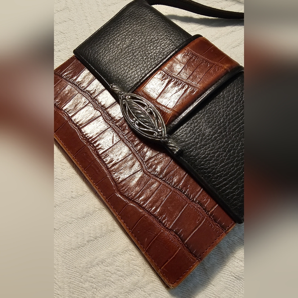 Brighton Pebbled black & Brown Croc Embossed Leather Travel Crossbody EUC - Picture 2 of 16
